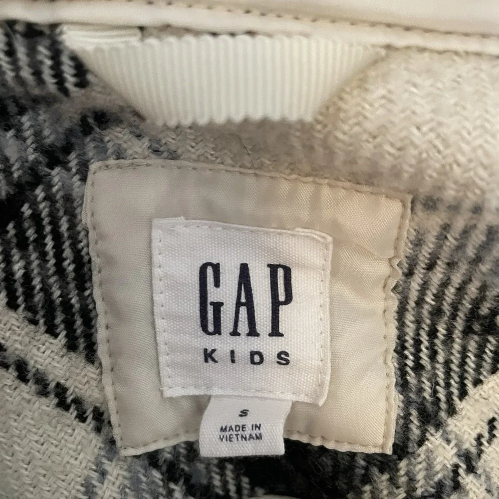 Gap Kids Plaid Shirt Jacket,‎ Black & White, Size Small